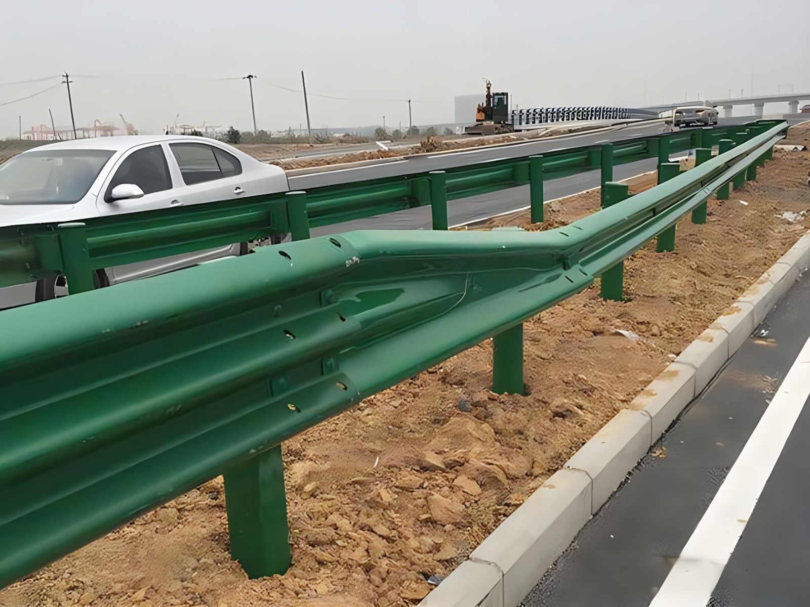 贵州高速波形护栏板日常维护方案确保道路安全新举措